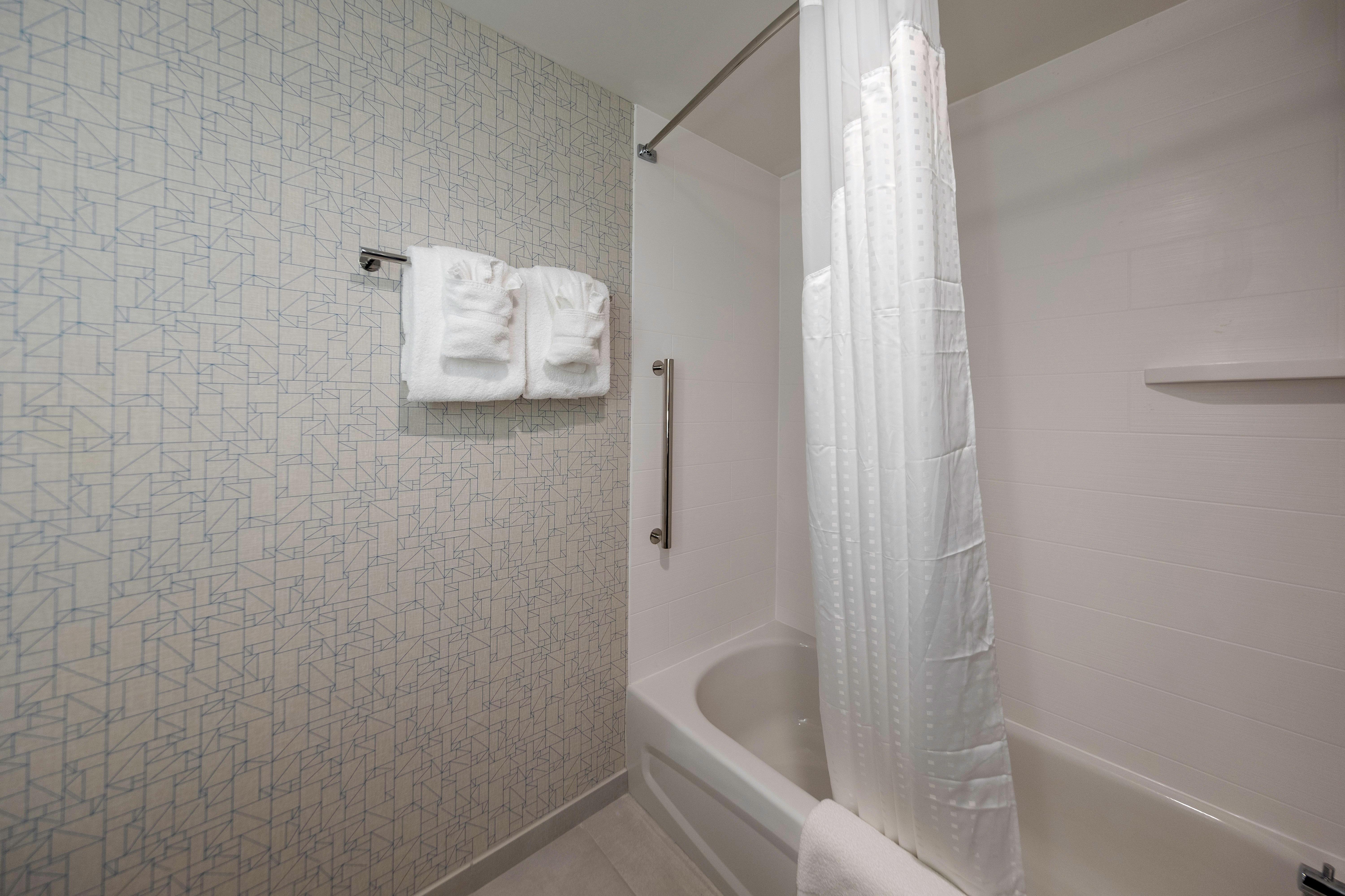 Holiday Inn Express & Suites - Staunton By Ihg Dış mekan fotoğraf