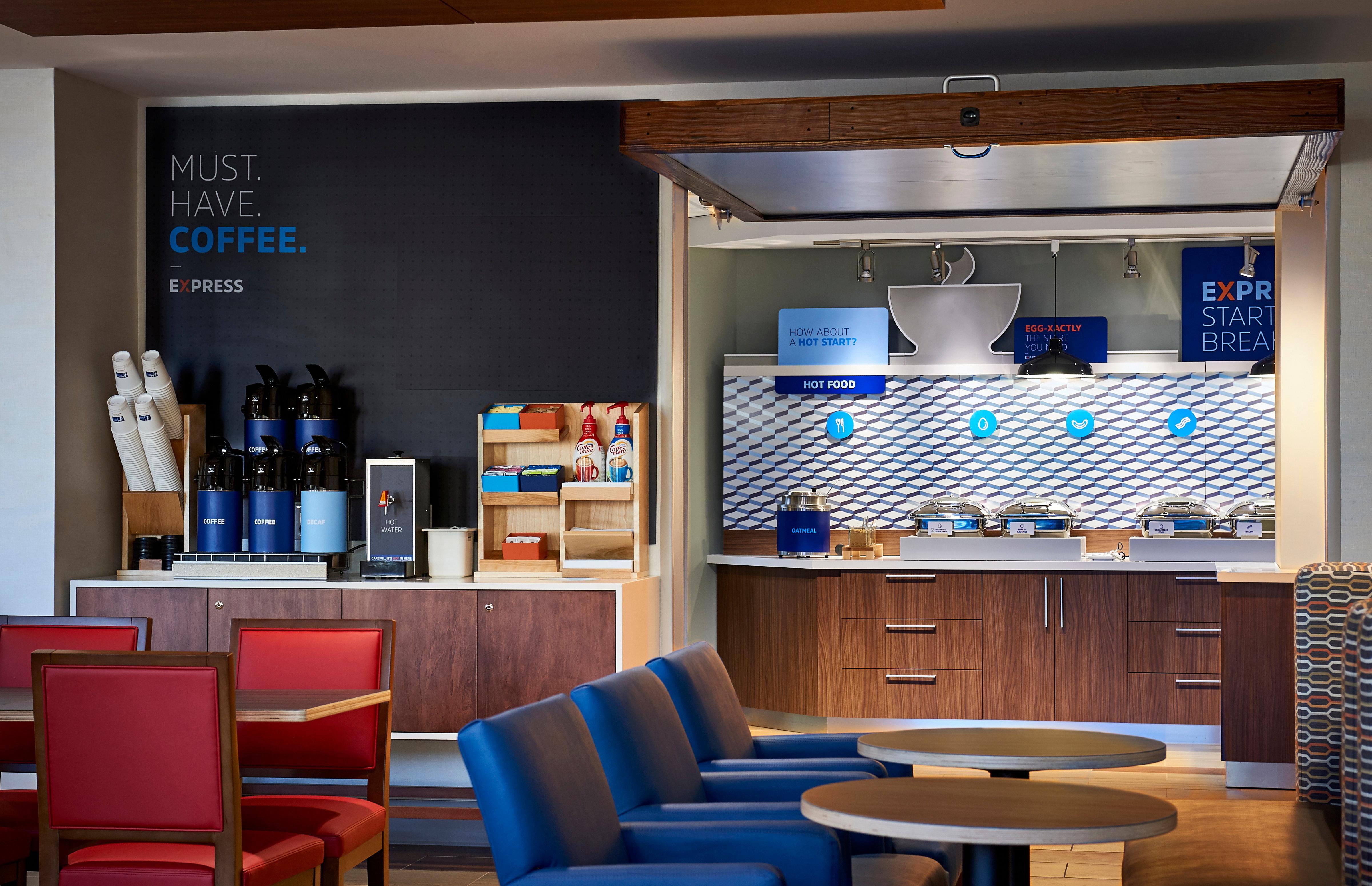 Holiday Inn Express & Suites - Staunton By Ihg Dış mekan fotoğraf